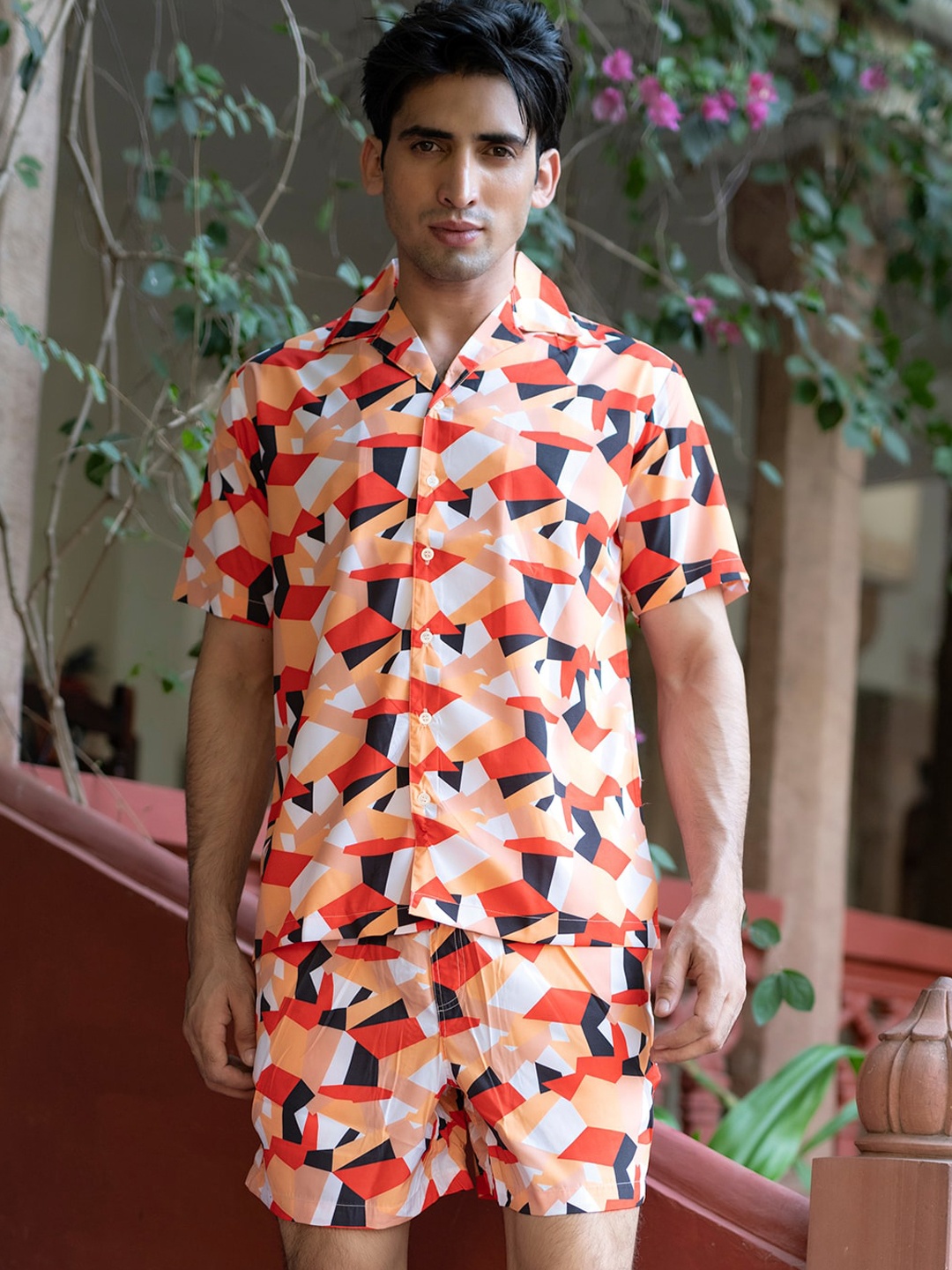 

Tistabene Geometric Printed Lapel Collar Shirt & Shorts, Orange