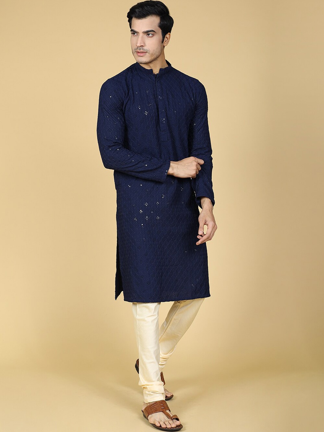 

Sultan The King Of Kurta Ethnic Motifs Chikankari Regular Cotton Long Sleeve Kurta, Navy blue