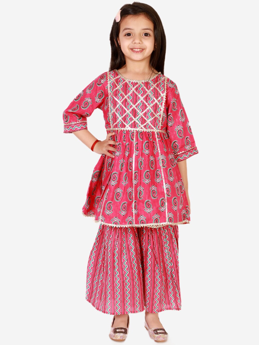 

Superminis Girls Ethnic Motifs Printed Empire Gotta Patti Pure Cotton Kurta with Sharara, Pink