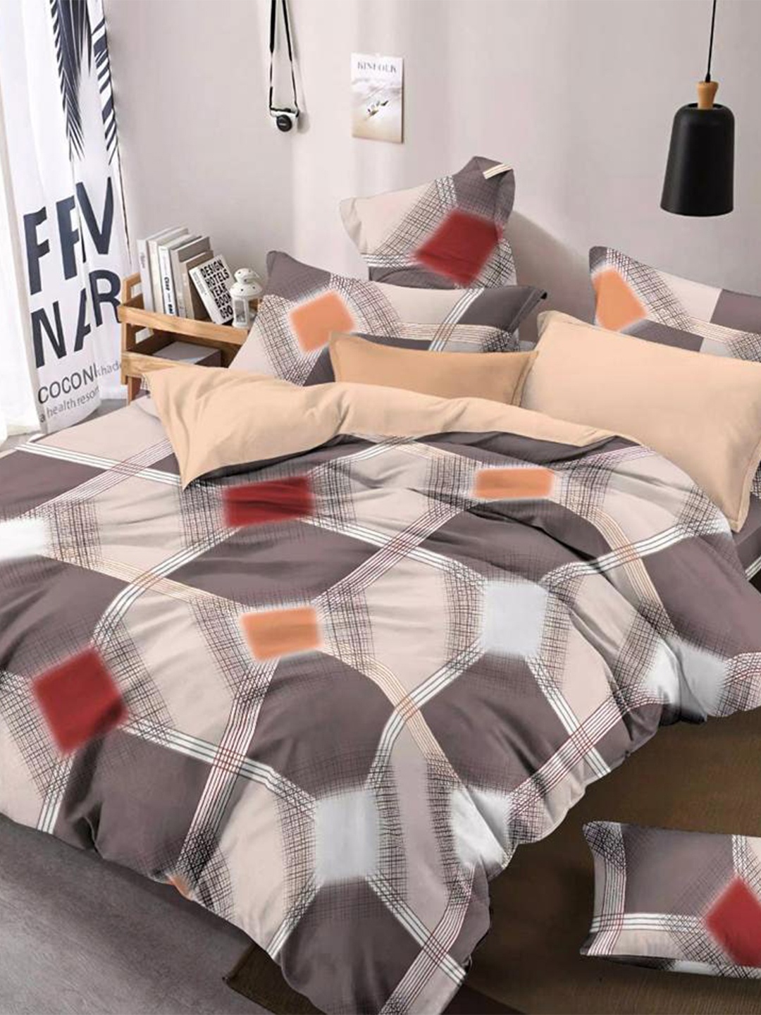 

Ariana Grey & Red Geometric Double King Bedsheet with 2 Pillow Covers