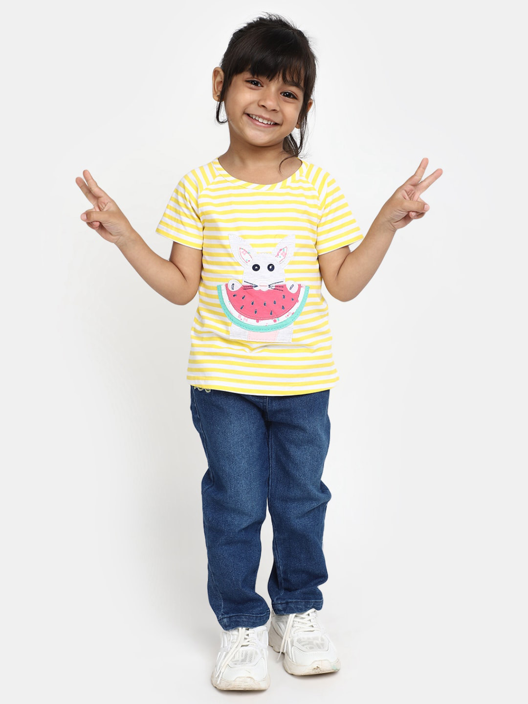 

V-Mart Girls Printed Pure Cotton T-Shirt With Trousers, Yellow