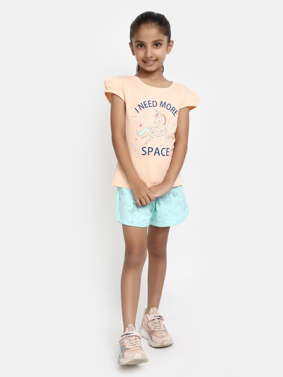 

V-Mart Girls Graphic Printed Pure Cotton T-Shirt With Shorts, Peach