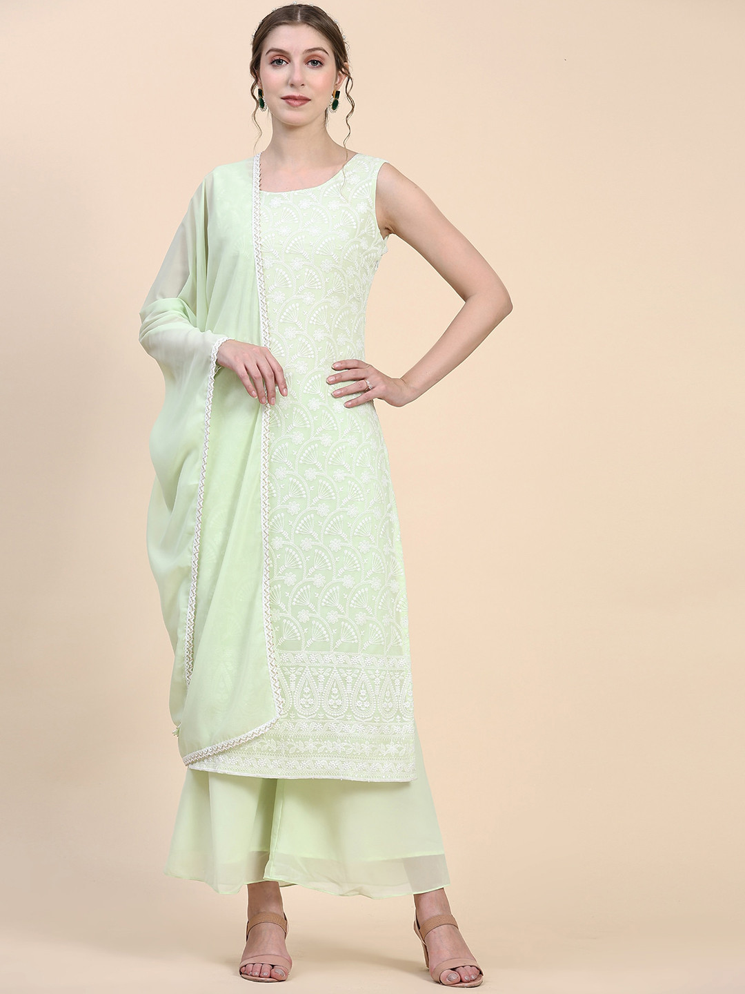 

BLACK SCISSOR Ethnic Motifs Embroidered Chikankari Straight Kurta & Palazzos With Dupatta, Green
