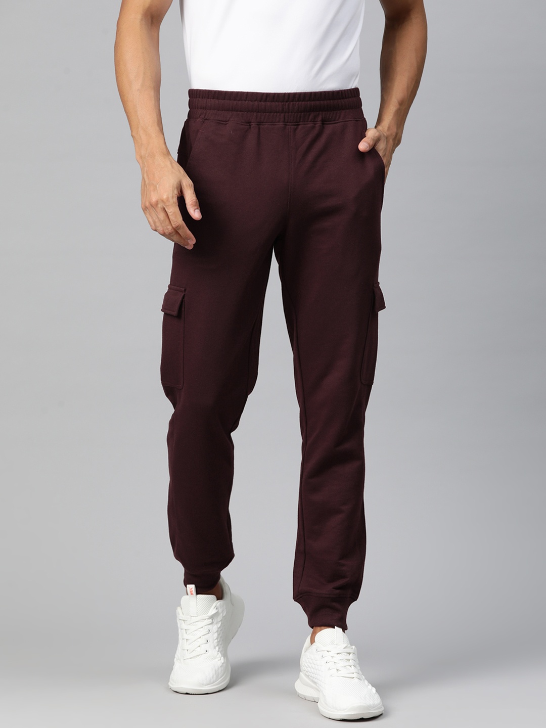 

Alcis Men Navigator Airport Cargo Jogger, Maroon