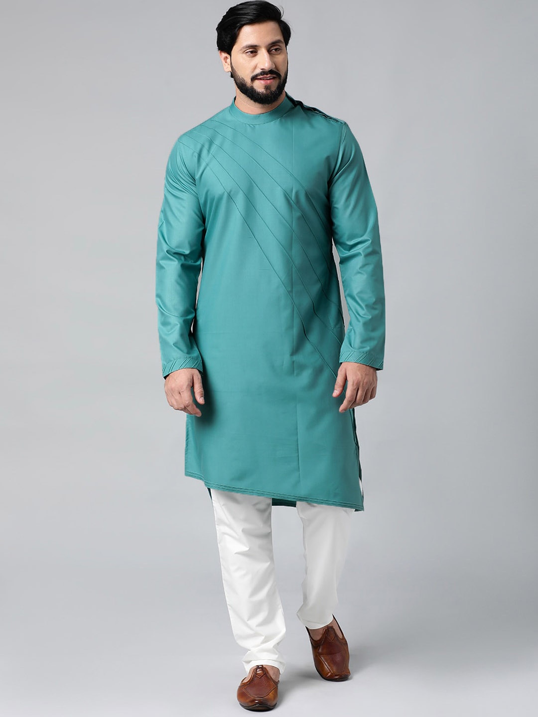 

TheEthnic.Co Men Pleated Band Collar Pure Cotton Kurta with Pyjamas, Turquoise blue