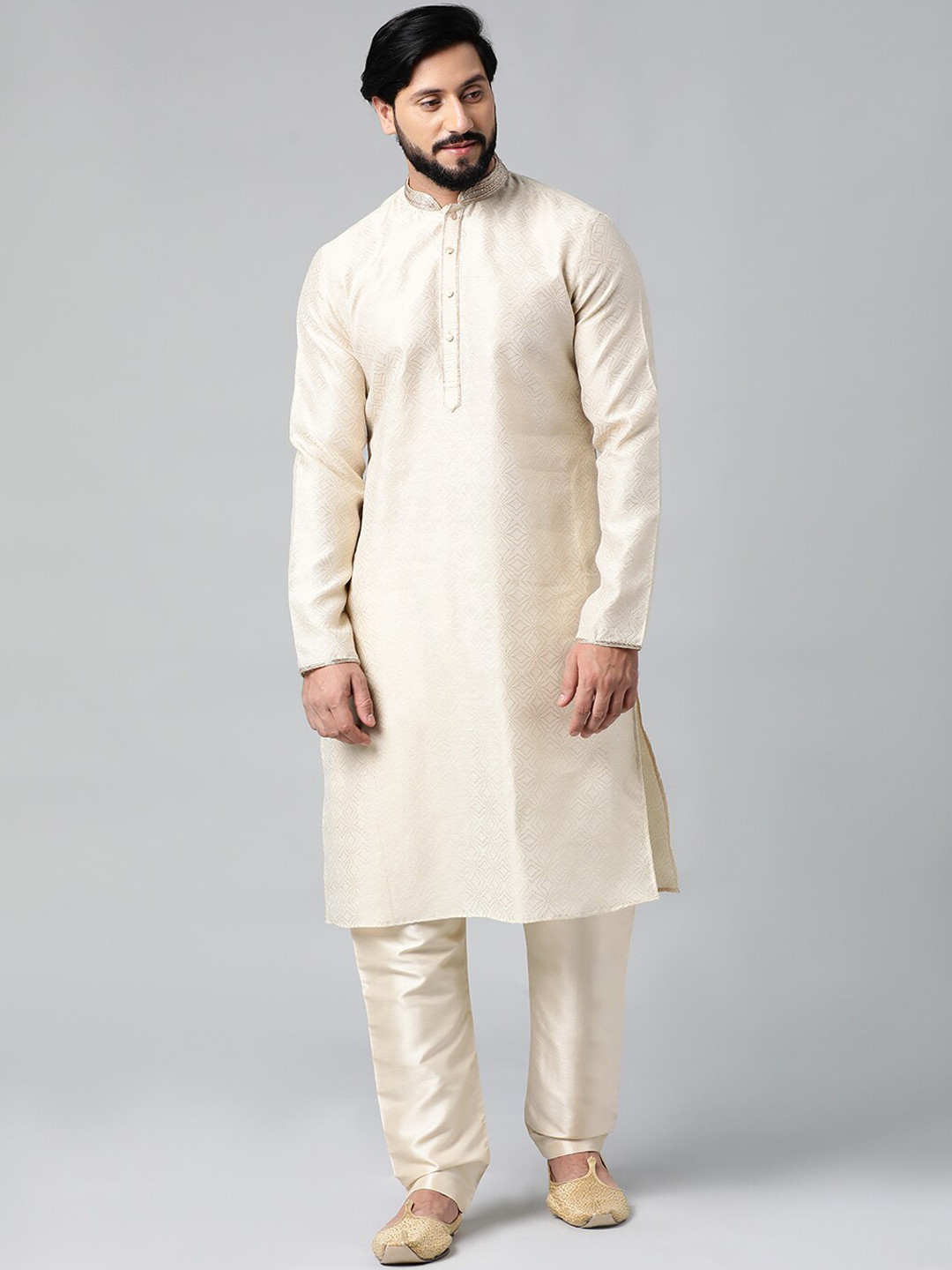 

TheEthnic.Co Ethnic Woven Design Mandarin Collar Regular Chanderi Silk Kurta With Pyjamas, Off white