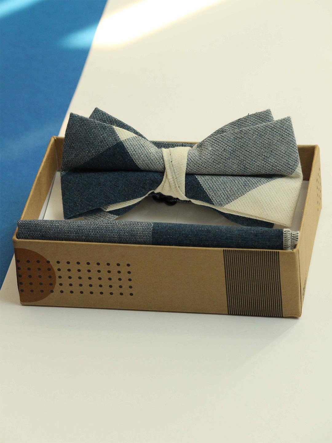

Tossido Men Checked Cotton Bowtie & Pocket Square Set, Blue