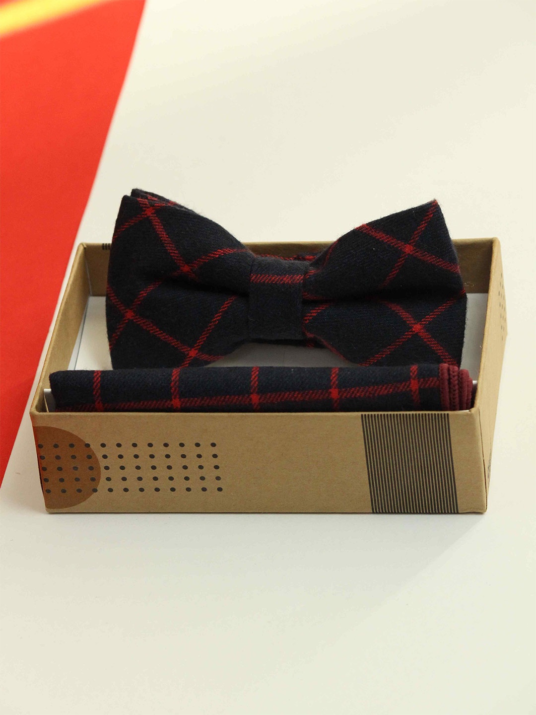 

Tossido Men Checked Cotton Bowtie & Pocket Square Set, Blue