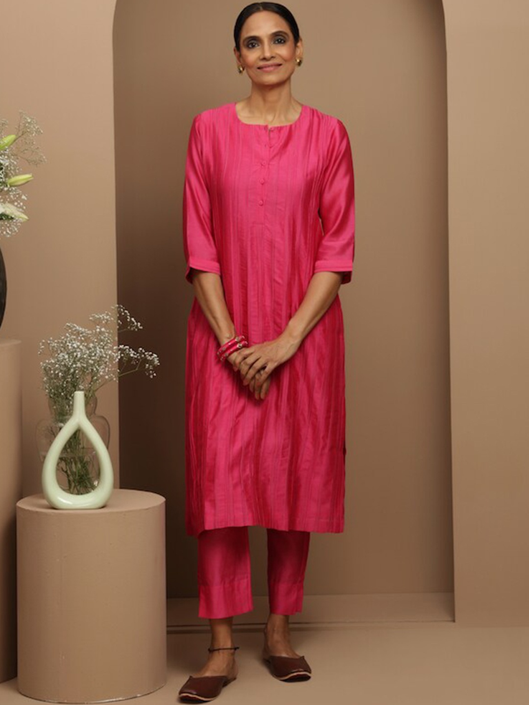 

SMRITI GUPTA Pleated Chanderi Silk Kurta, Fuchsia