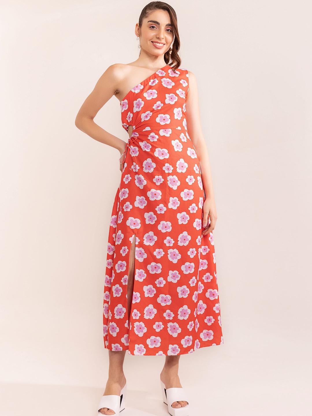 

KAORI BY SHREYA AGARWAL Floral Printed Fit & Flare Midi Dress, Red