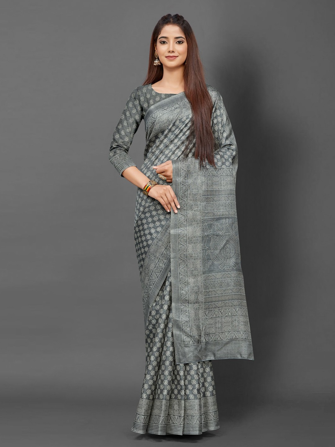 

Anouk Grey & White Ethnic Motifs Printed Bhagalpuri Saree