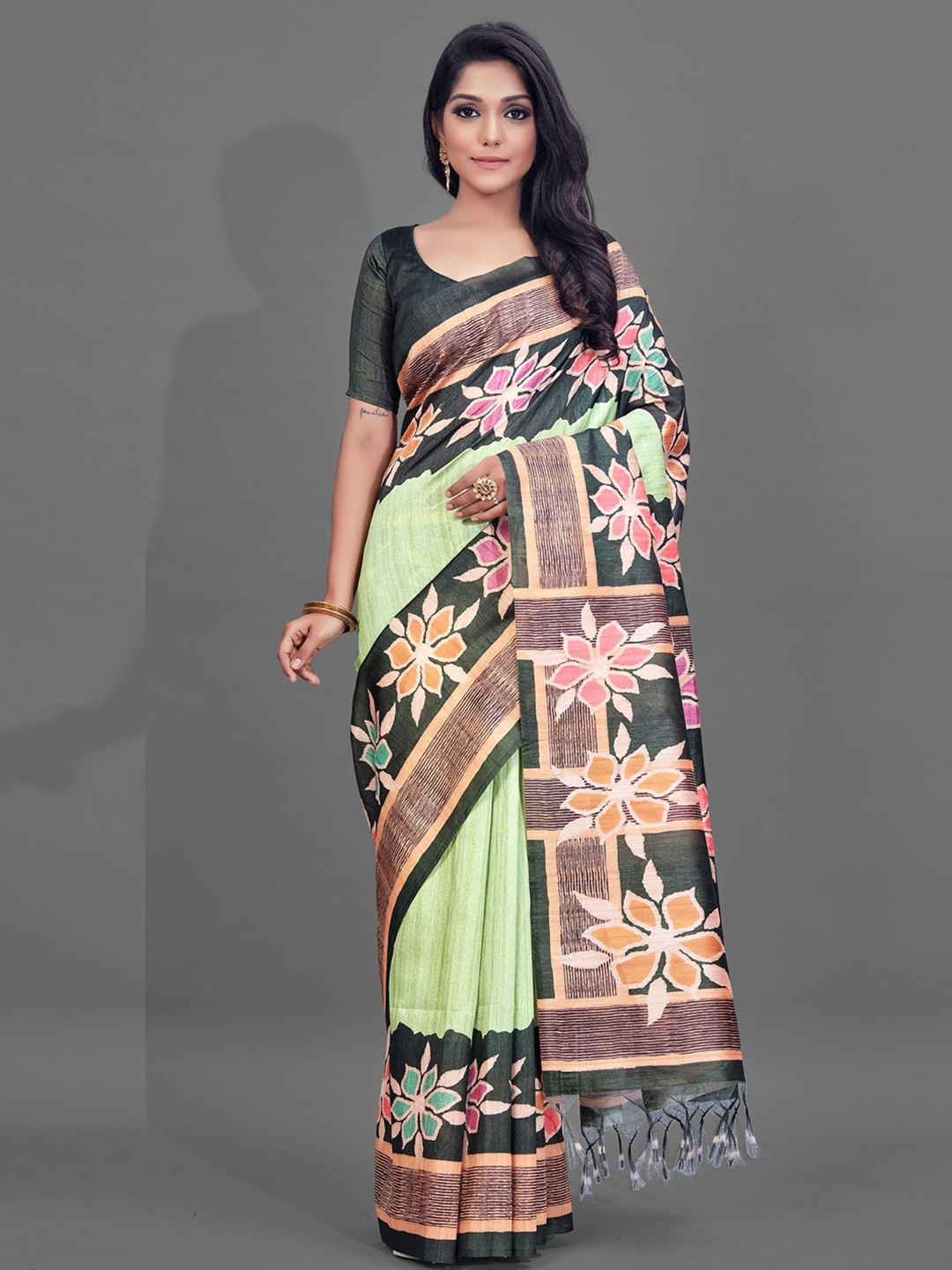 

Anouk Floral Printed Baluchari Saree, Green