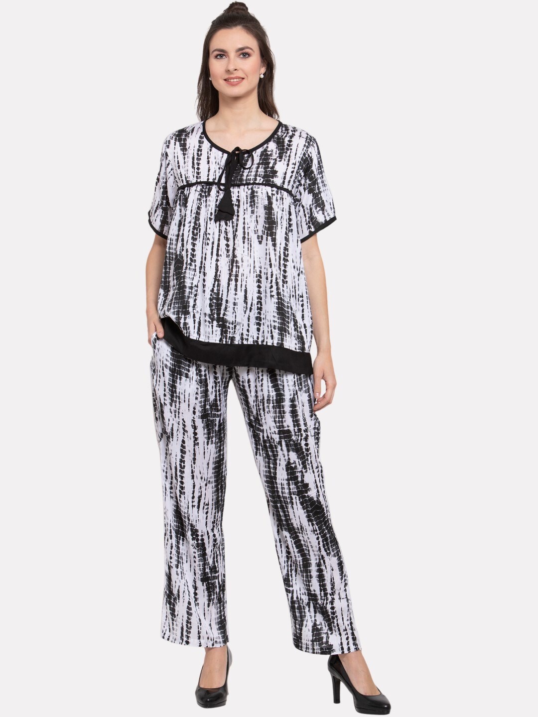 

PATRORNA Abstract Printed Tie-Up Neck Top & Trousers Co-Ords, White