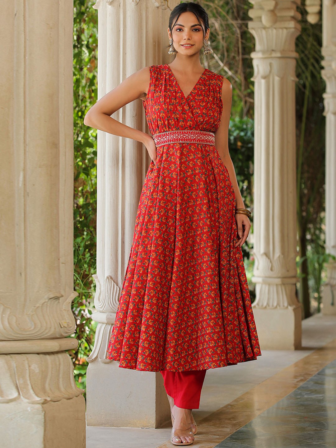 

Rangeelo Floral Printed Regular Kurta with Palazzos, Red