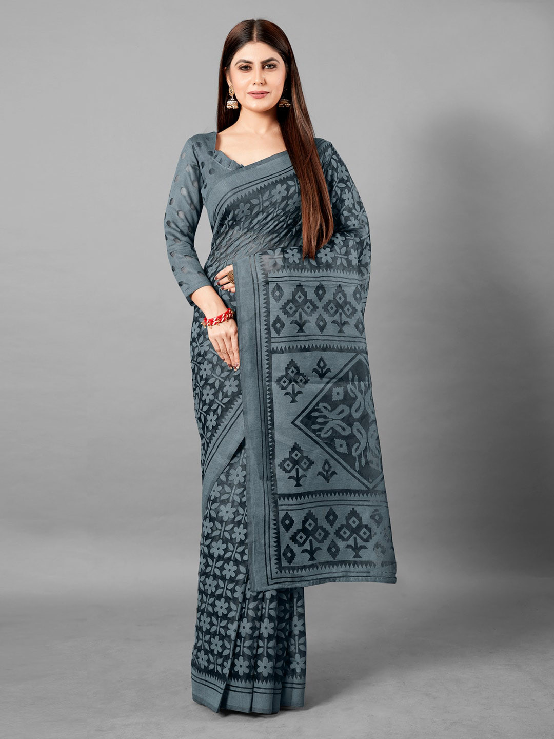 

Anouk Floral Printed Brasso Chanderi Saree, Black