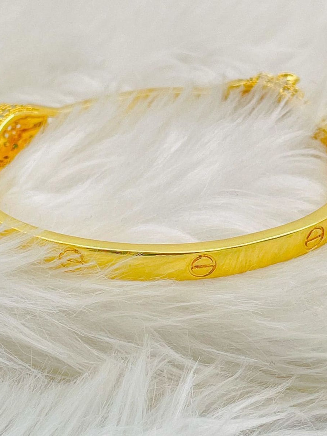 

ZIVOM Brass Cubic Zirconia Gold-Plated Kada Bracelet
