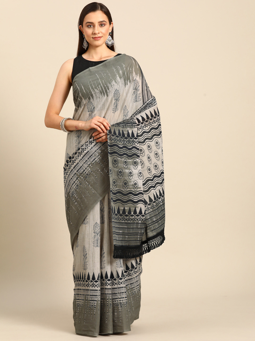 

BUTA BUTI Floral Pure Cotton Saree, Green