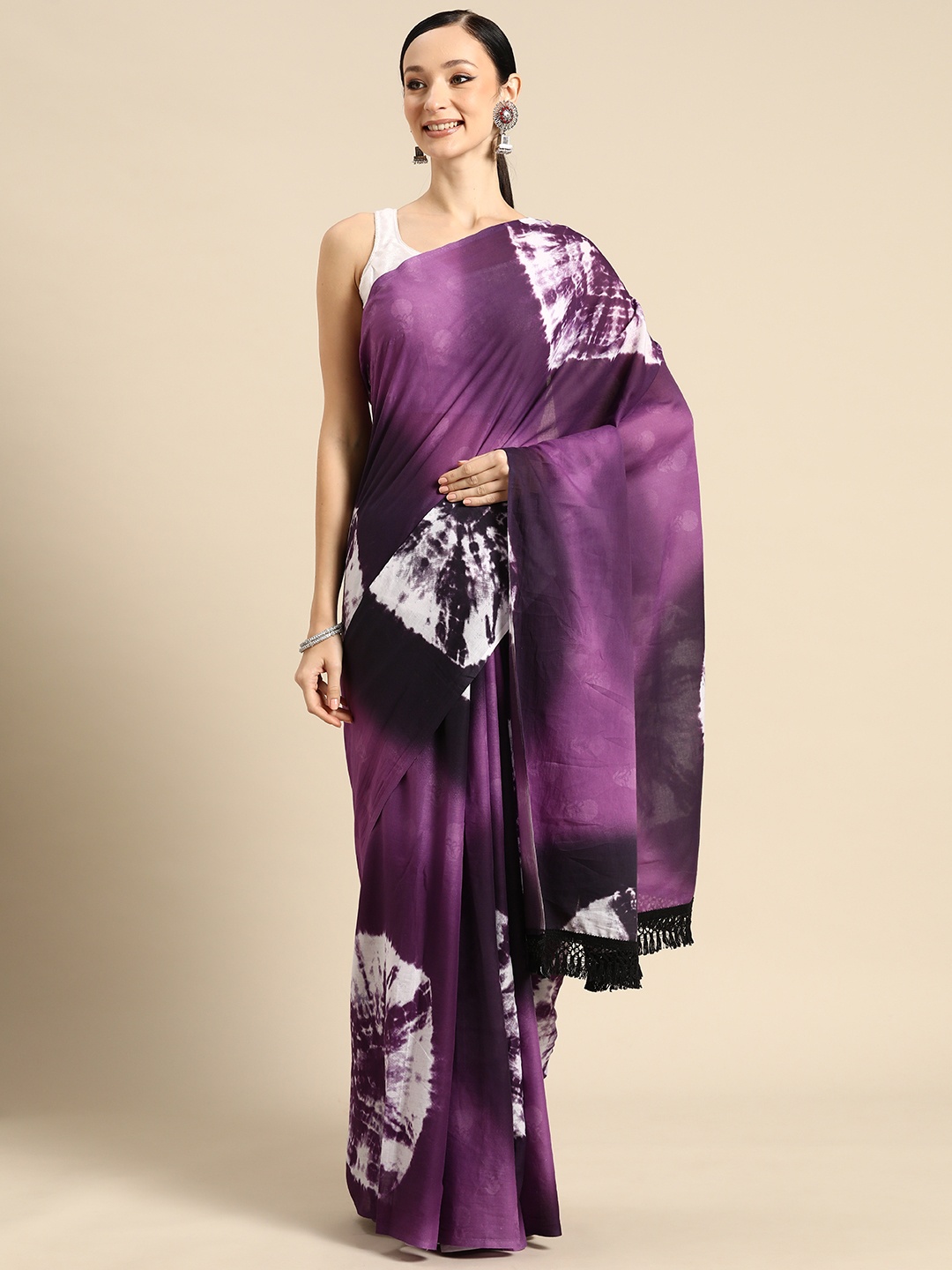 

BUTA BUTI Tie and Dye Printed Pure Cotton Saree With Unstitched Blouse And Lace, Purple