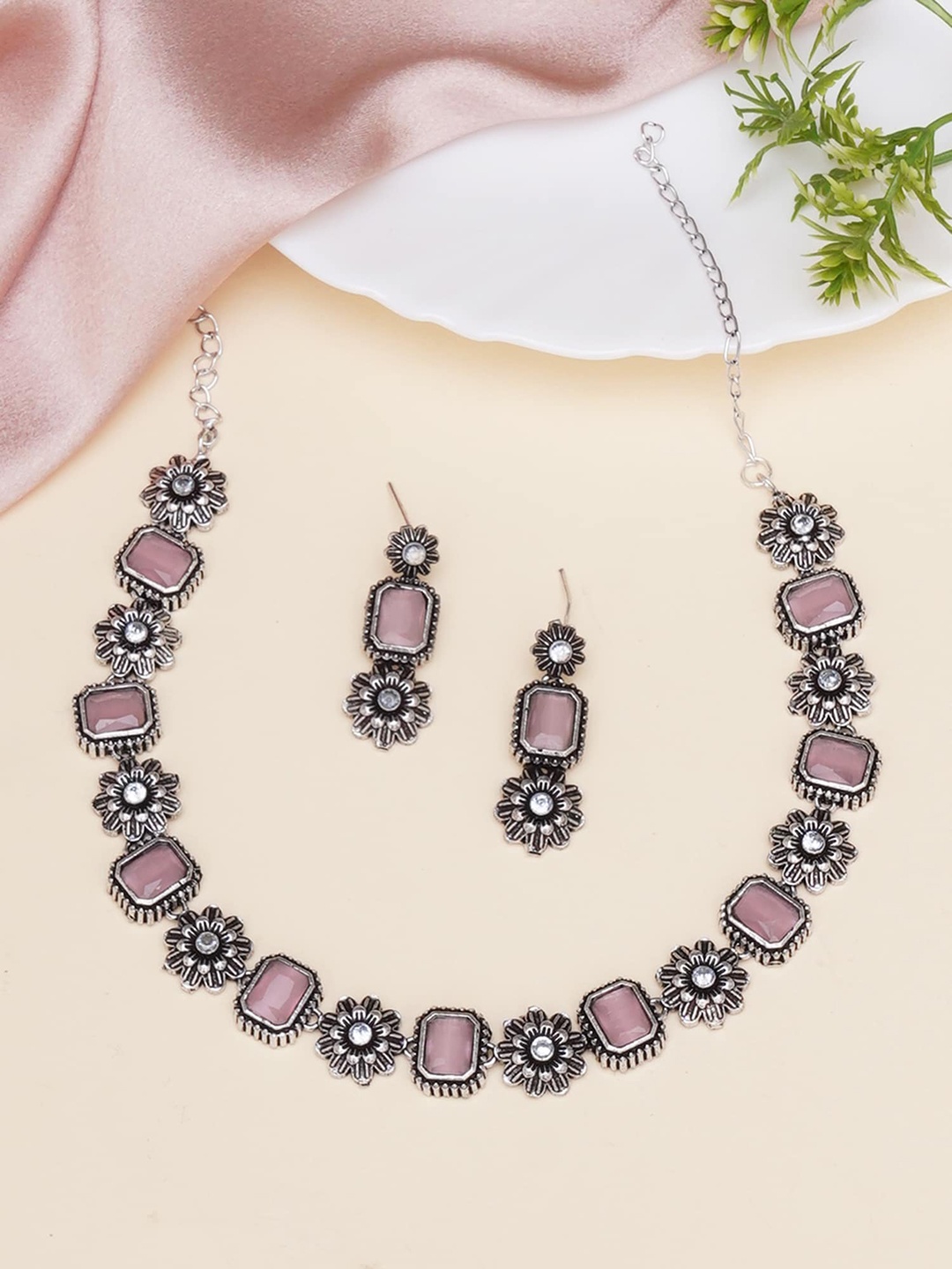 

Mali Fionna Silver Plated Onyz Stone Studded Jewellery Set