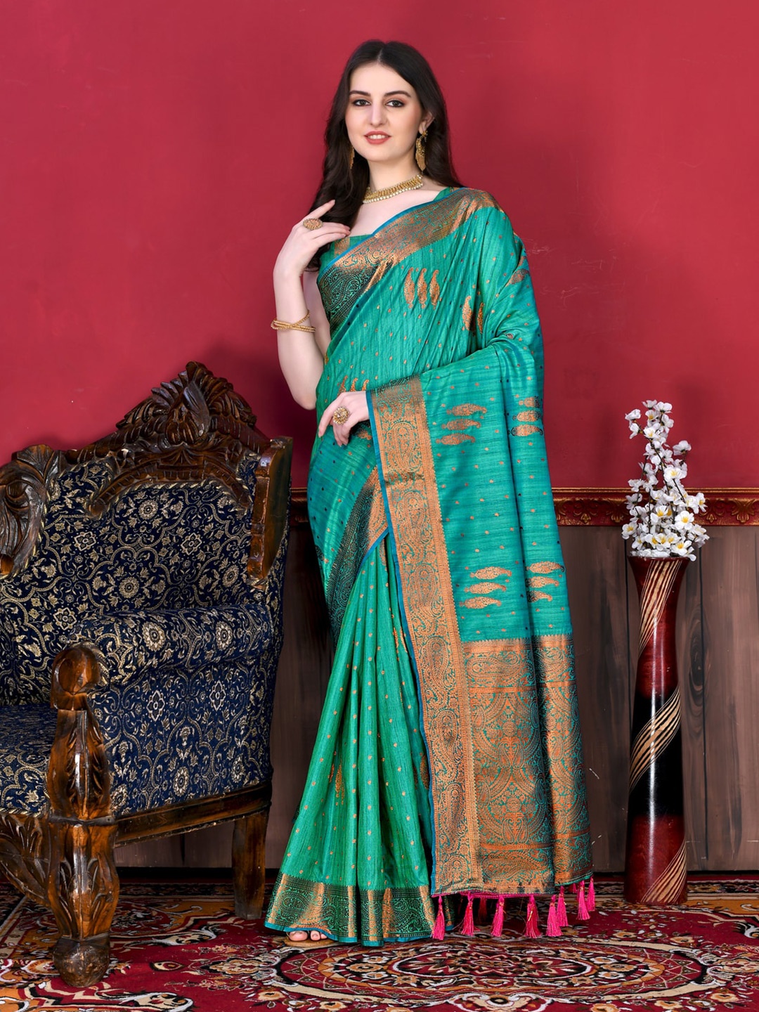 

MOKSHA DESIGNS Ethnic Motifs Woven Design Zari Pure Silk Banarasi Saree, Green