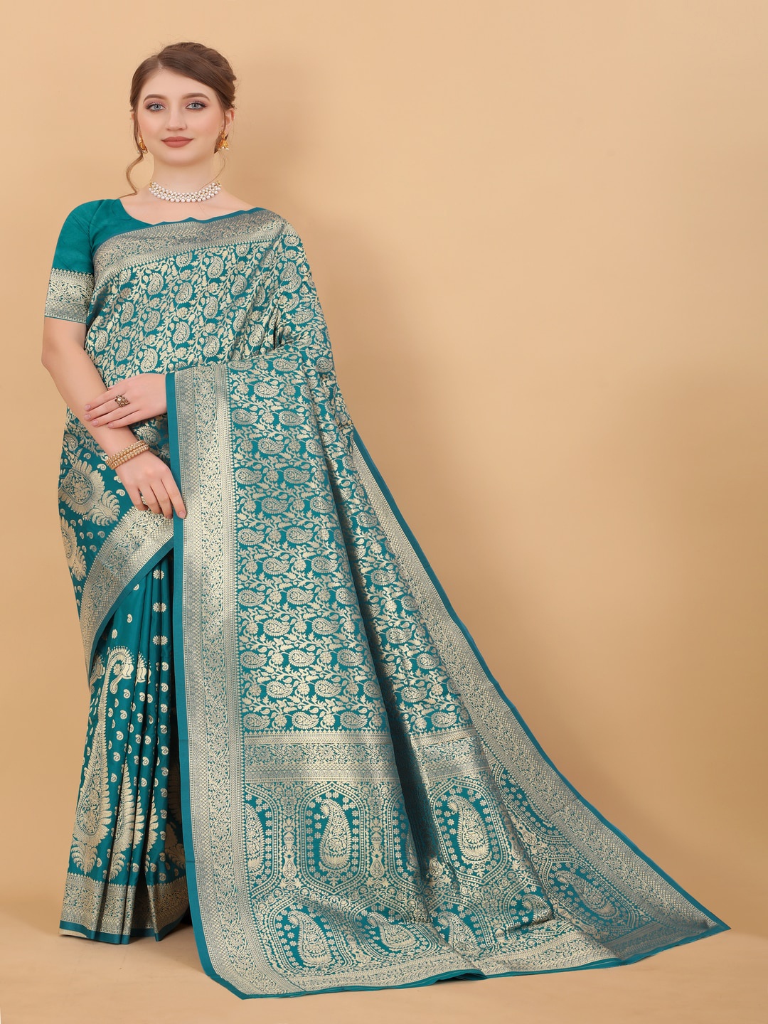 

MOKSHA DESIGNS Ethnic Motifs Woven Design Zari Pure Silk Kanjeevaram Saree, Green