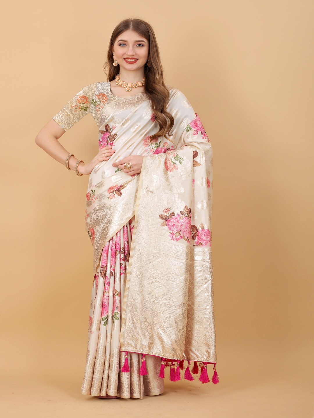 

MOKSHA DESIGNS Floral Woven Design Zari Pure Silk Banarasi Saree, Cream