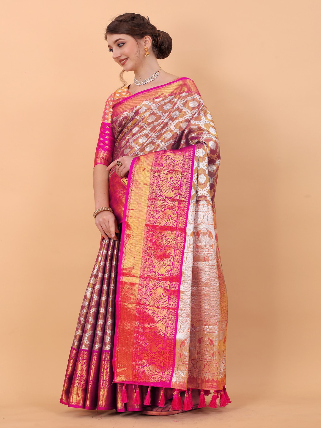 

MOKSHA DESIGNS Ethnic Motifs Woven Design Zari Pure Silk Kanjeevaram Saree, Pink