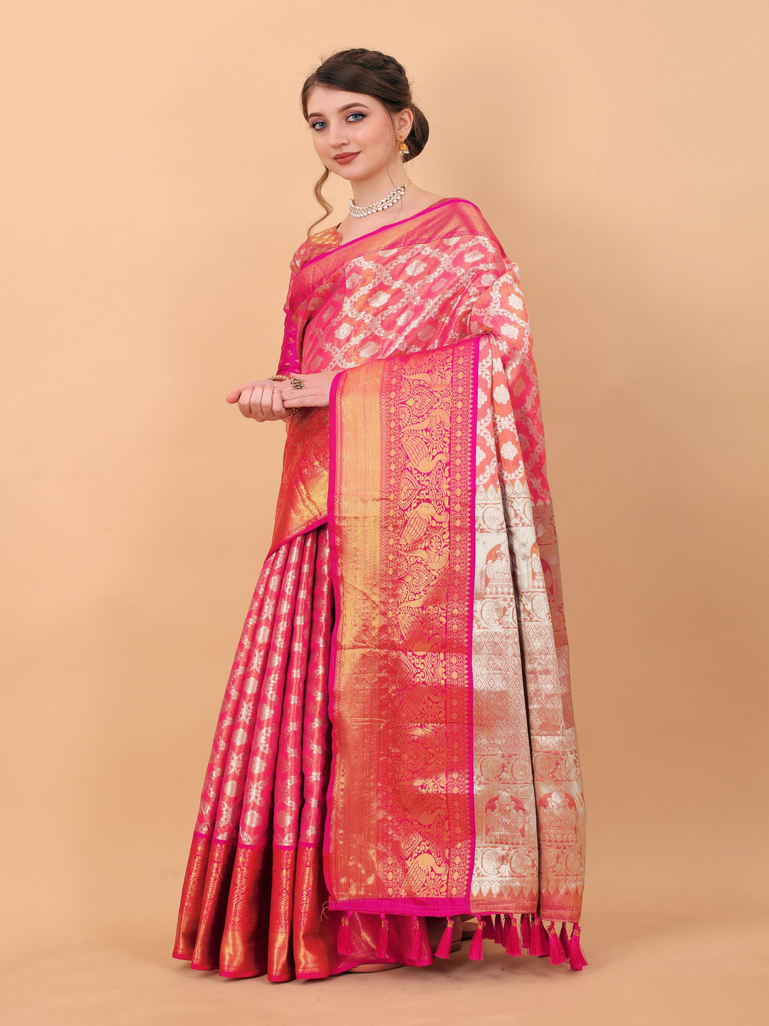 

MOKSHA DESIGNS Ethnic Motifs Woven Design Zari Pure Silk Kanjeevaram Saree, Pink