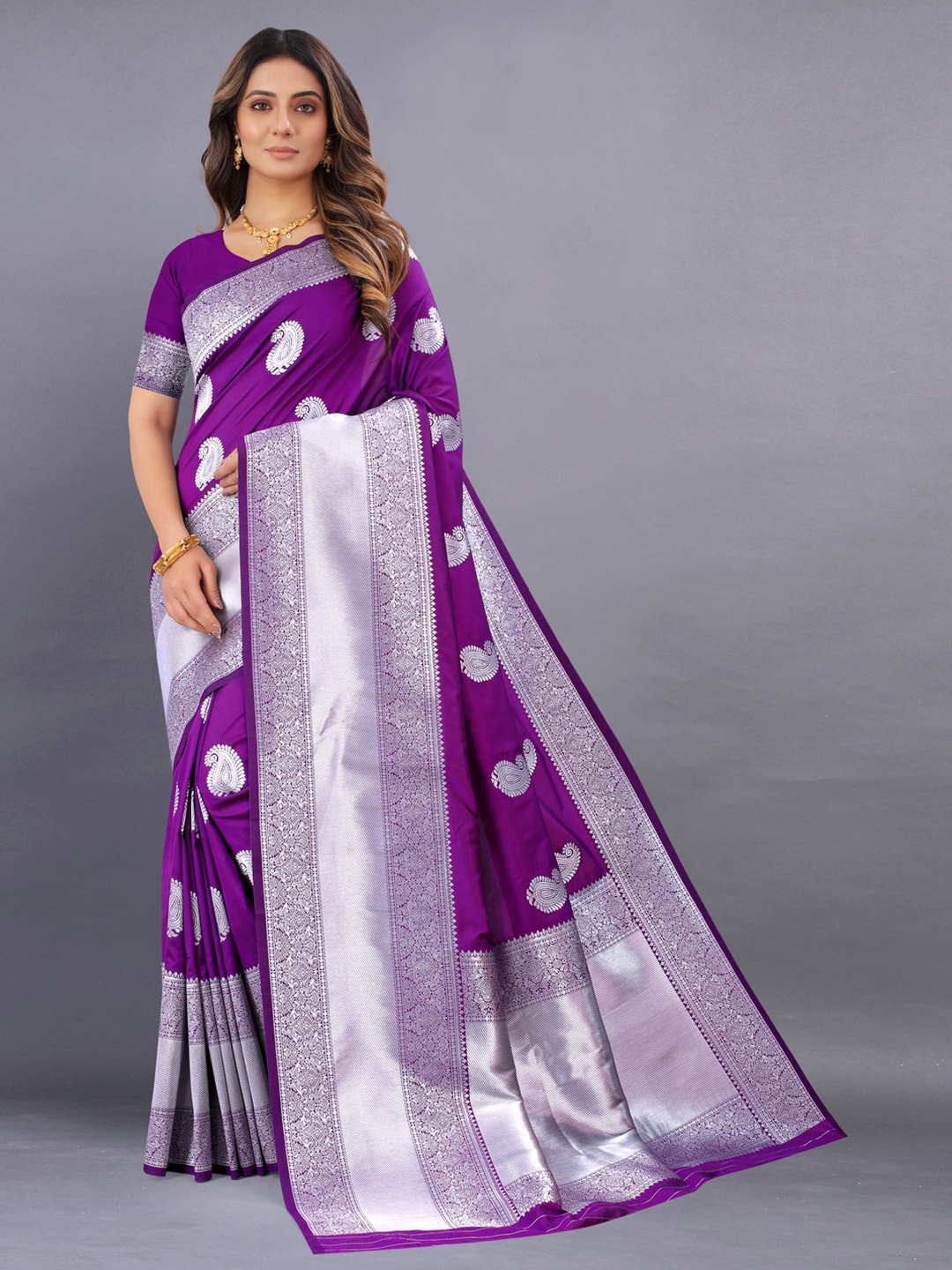 

MOKSHA DESIGNS Paisley Woven Design Zari Pure Silk Kanjeevaram Saree, Violet