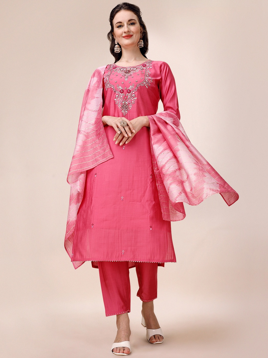 

KALINI Ethnic Motifs Embroidered Thread Work Straight Kurta & Trousers With Dupatta, Pink