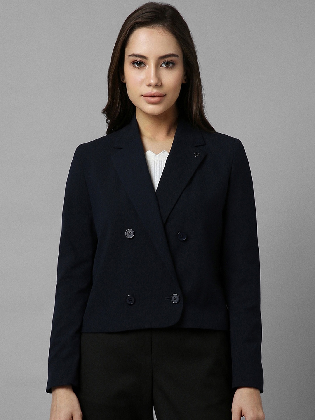 

Allen Solly Woman Notched Lapel Collar Single-Breasted Formal Blazer, Navy blue