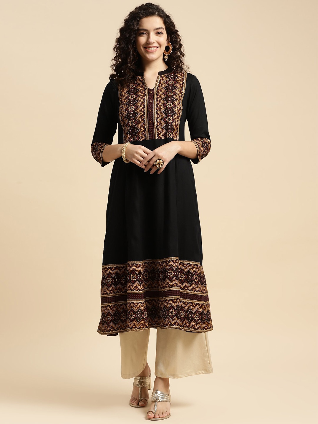 

Rangita Ethnic Motifs Printed A-Line Kurta, Black