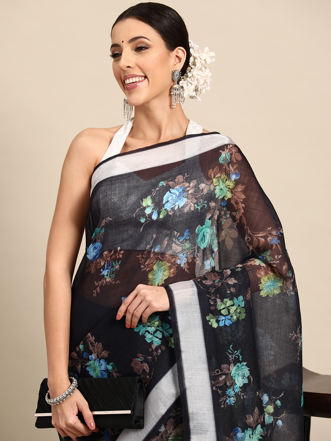 

Simaaya Floral Printed Saree, Black
