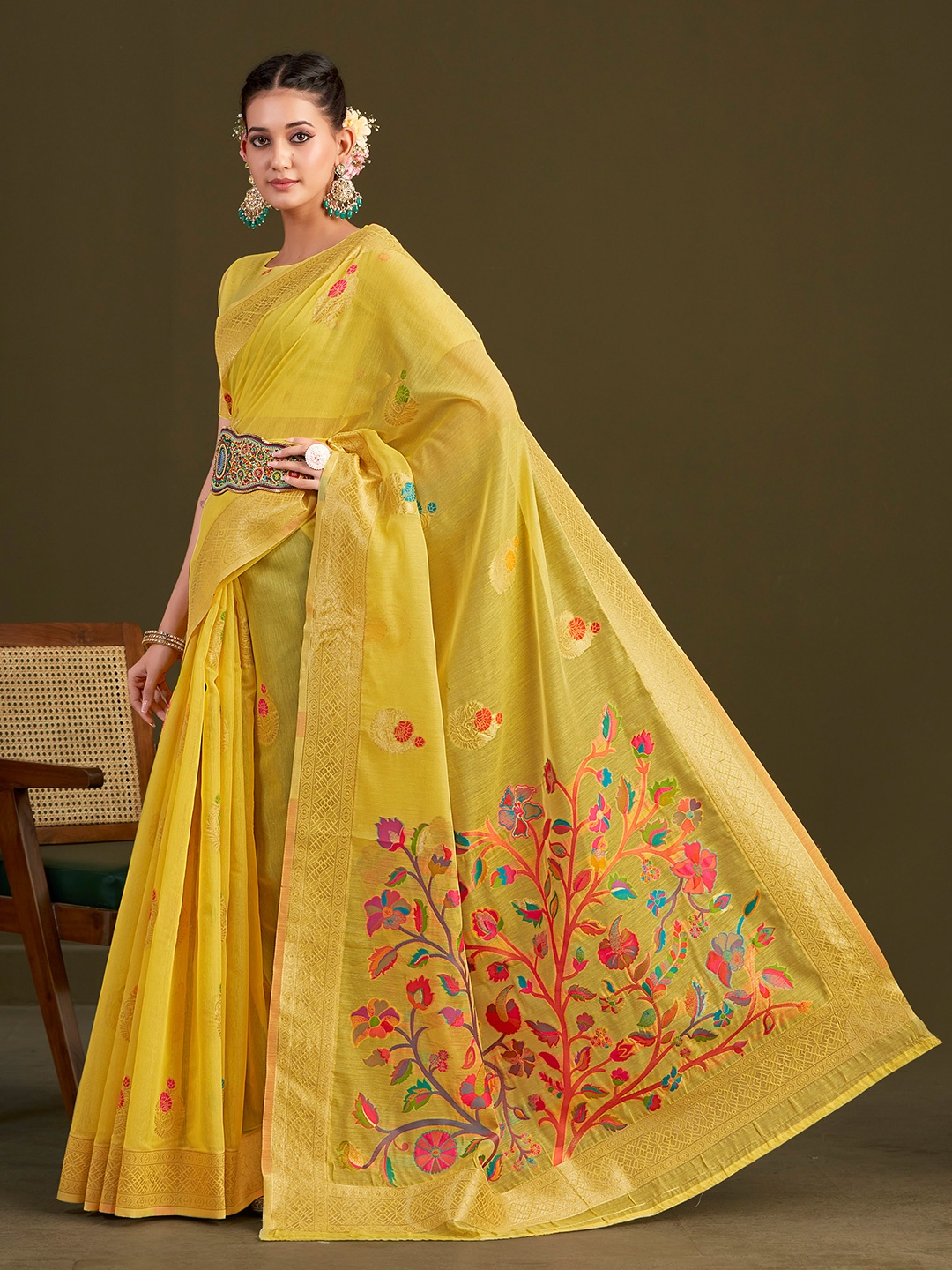 

Sangria Floral Woven Design Linen Saree, Yellow