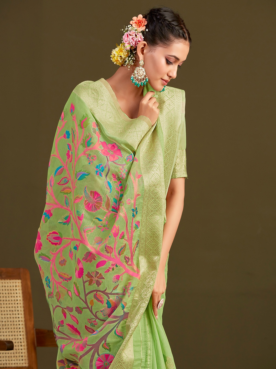 

Sangria Floral Woven Design Saree, Green