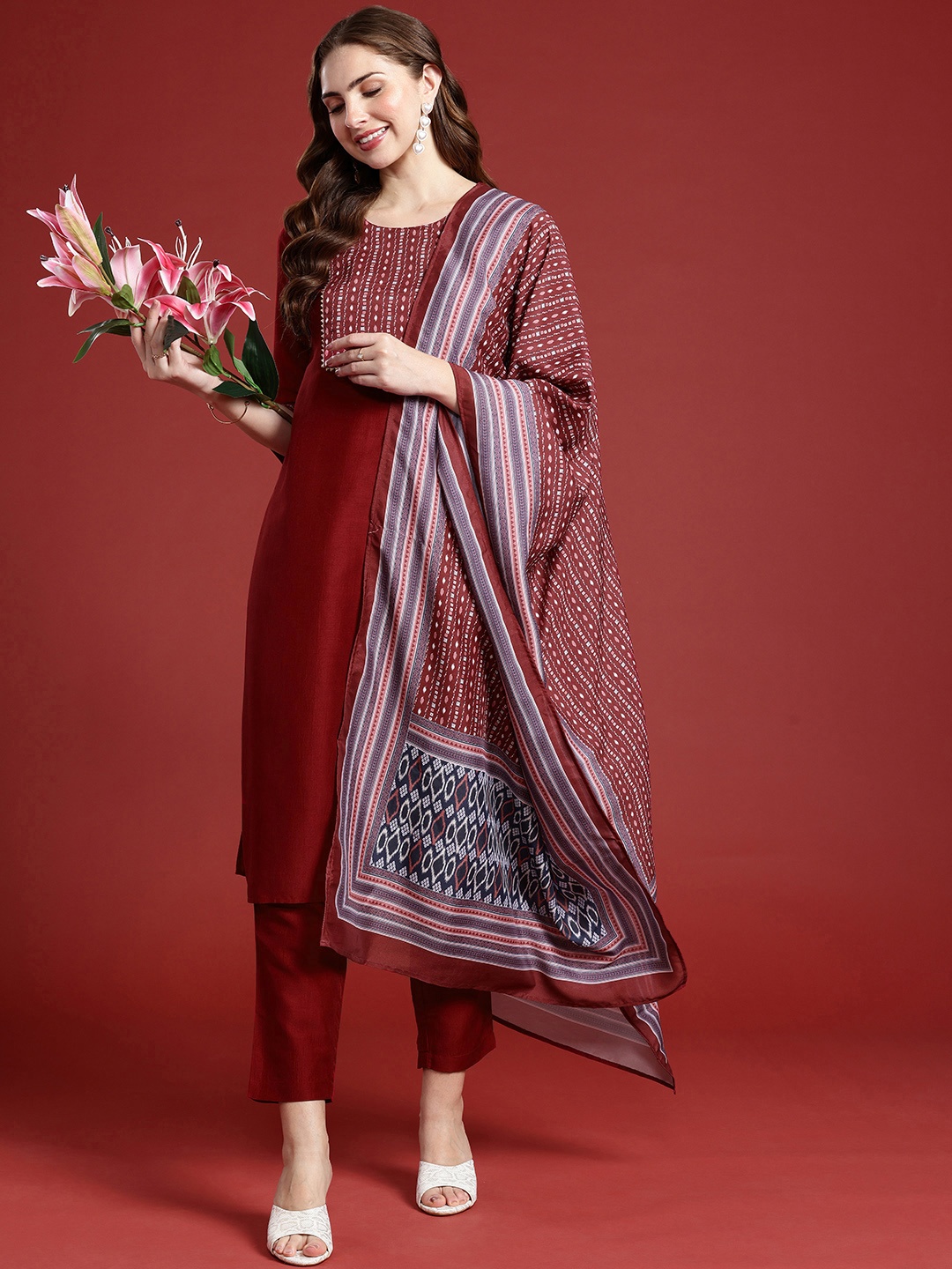 

Anouk Women Yoke Design Regular Kurta With Trousers & Dupatta, Maroon