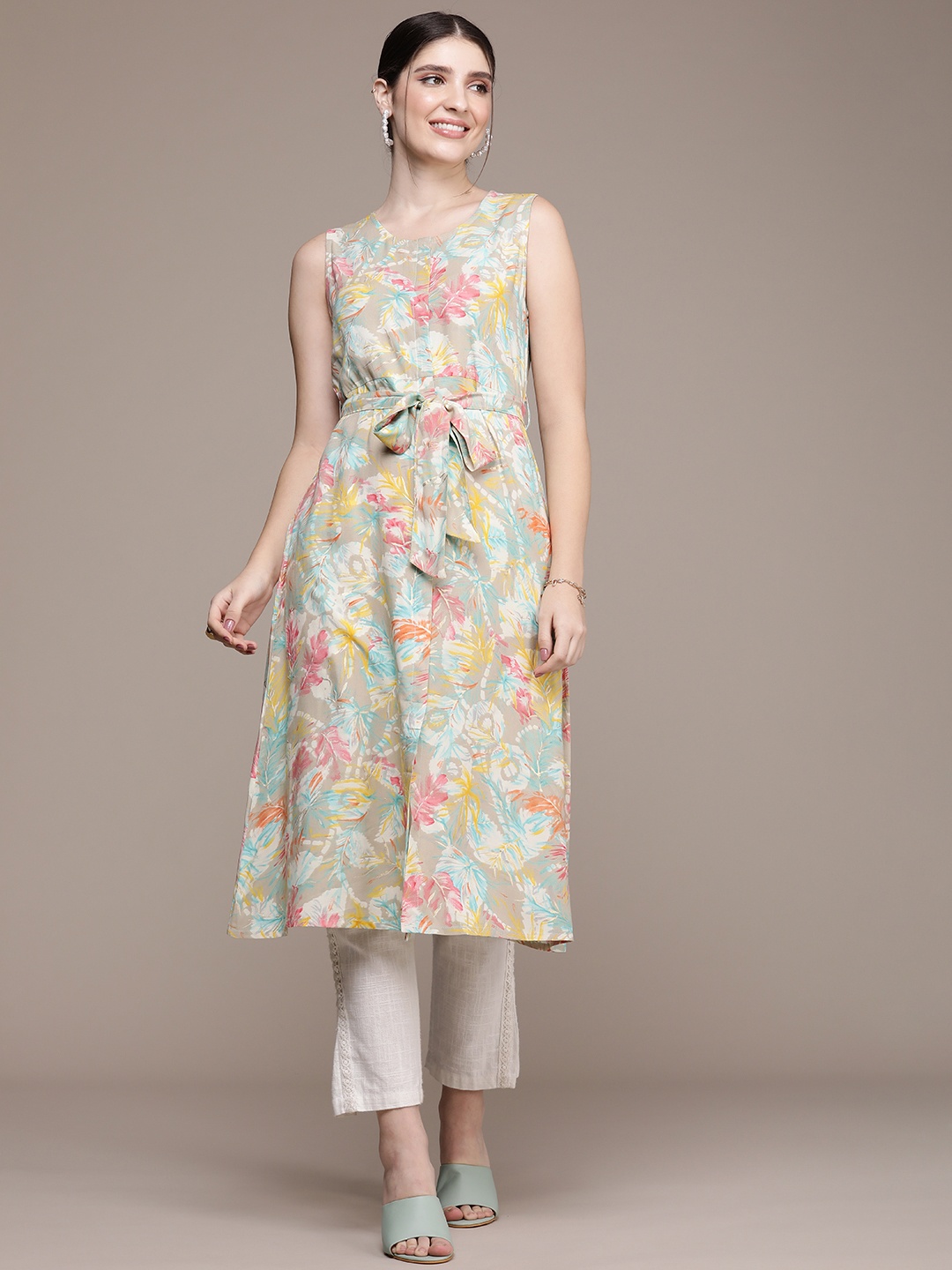 

Anouk Women Floral Printed Belted Detail Kurta, Multi