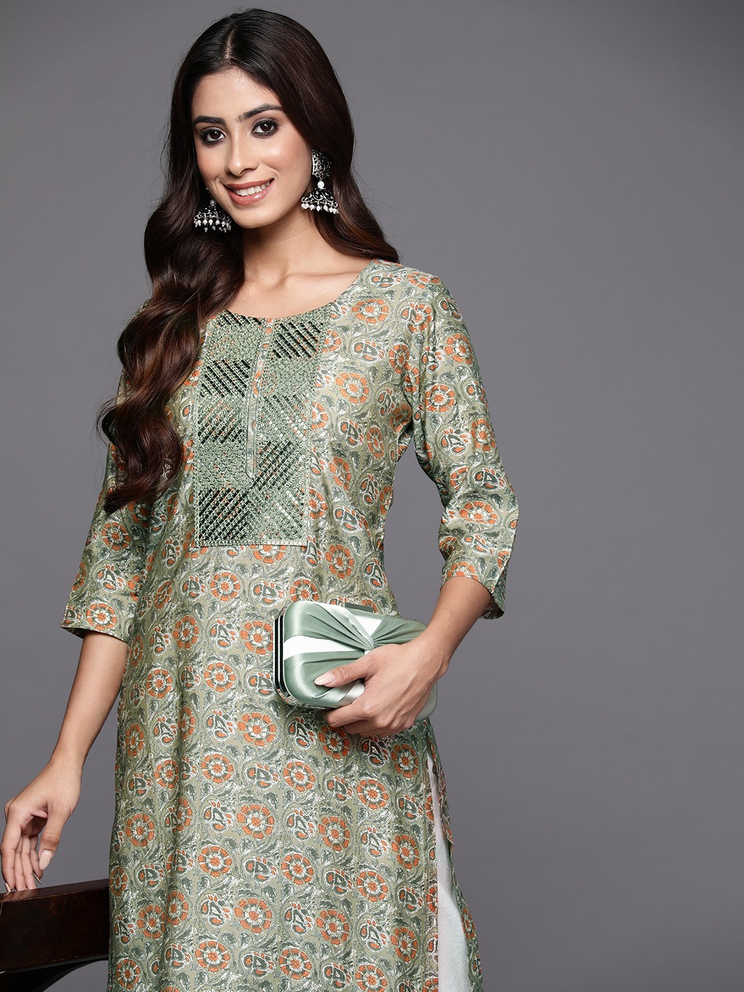 

Libas Women Floral Printed Sequinned Kurta, Green