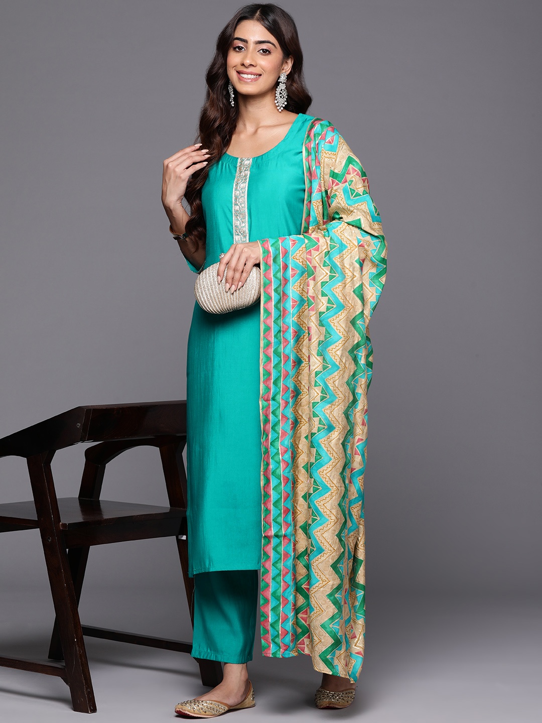 

Libas Yoke Design Regular Sequinned Kurta with Trousers & Dupatta, Green