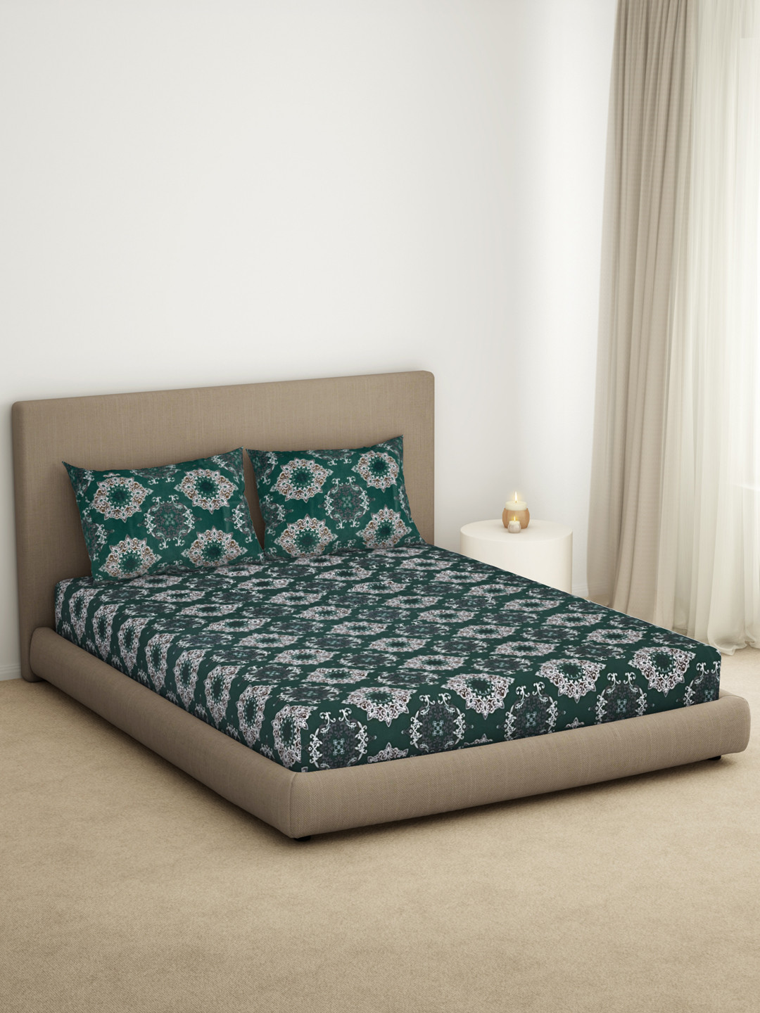 

Welspun Dazzle Teal Ethnic Motifs Microfiber 120 TC Queen Bedsheet & 2 Pillow Covers