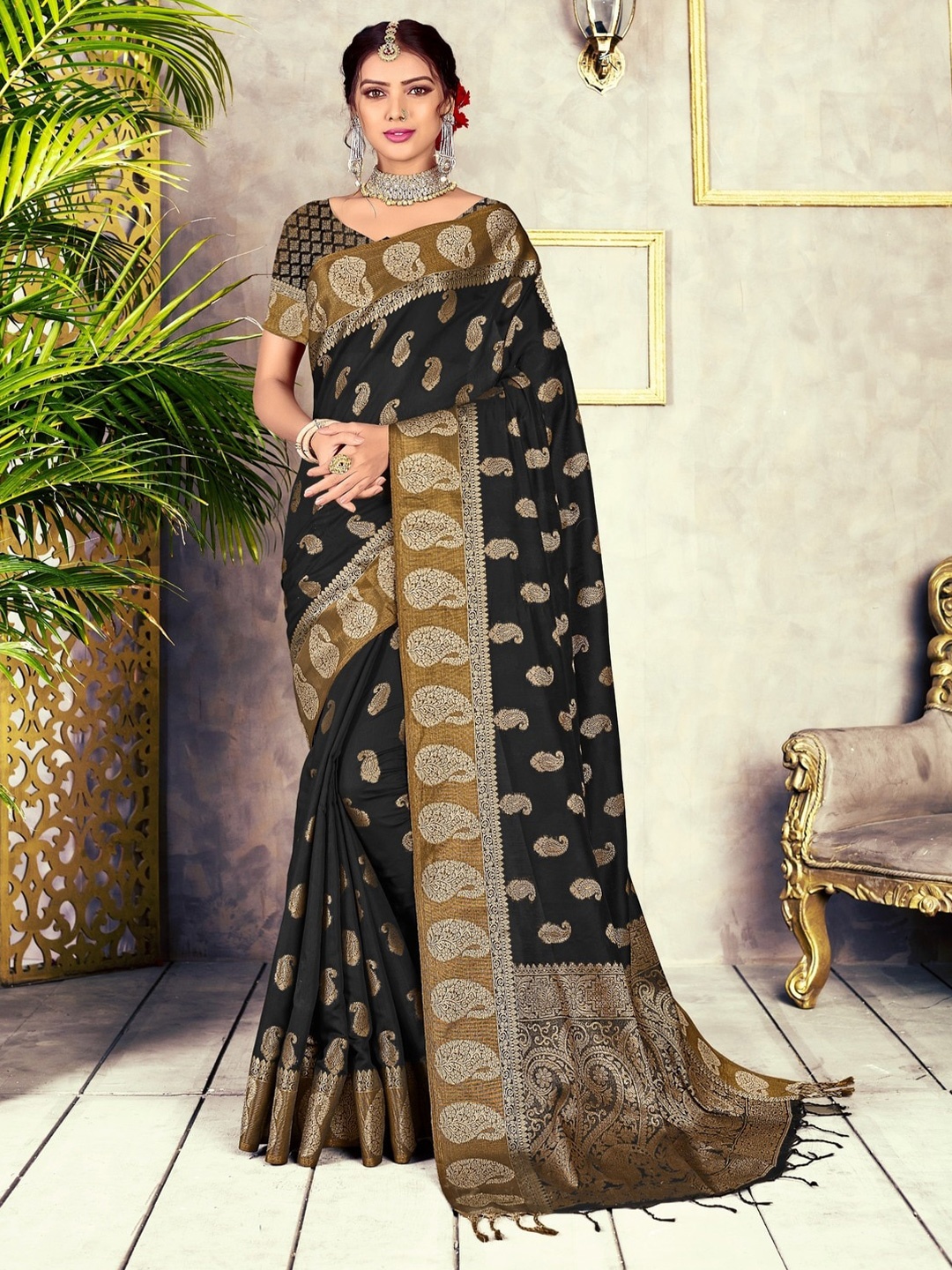 

GAJARAI Ethnic Motifs Woven Design Zari Chanderi Saree, Black