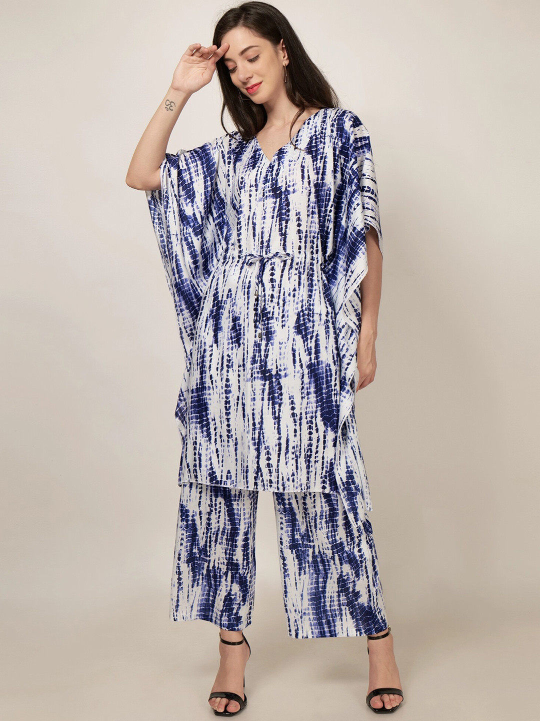 

PATRORNA Tie & Dye Kaftan Kurta with Trousers, Blue