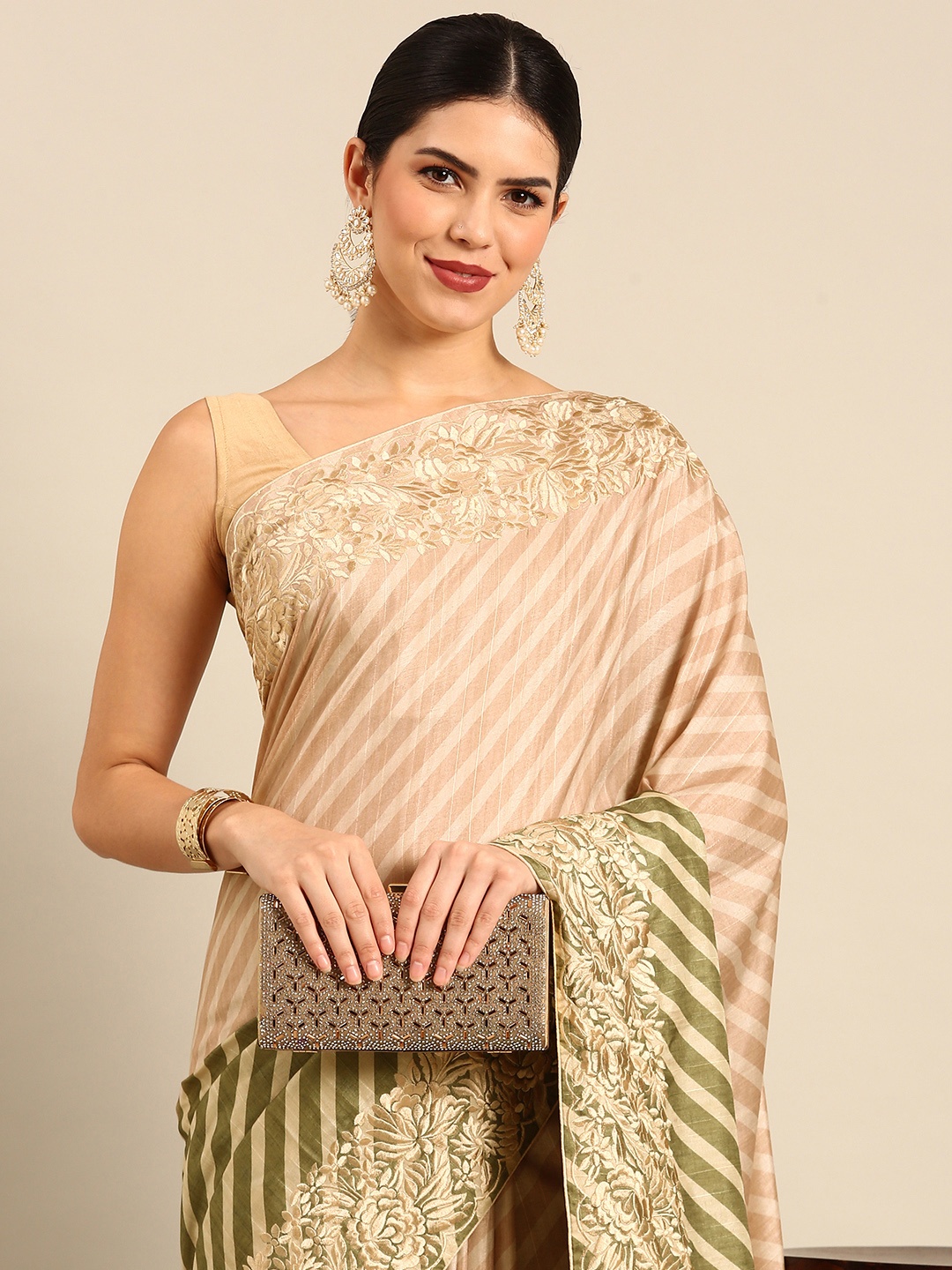 

Simaaya Striped Pure Silk Saree, Green