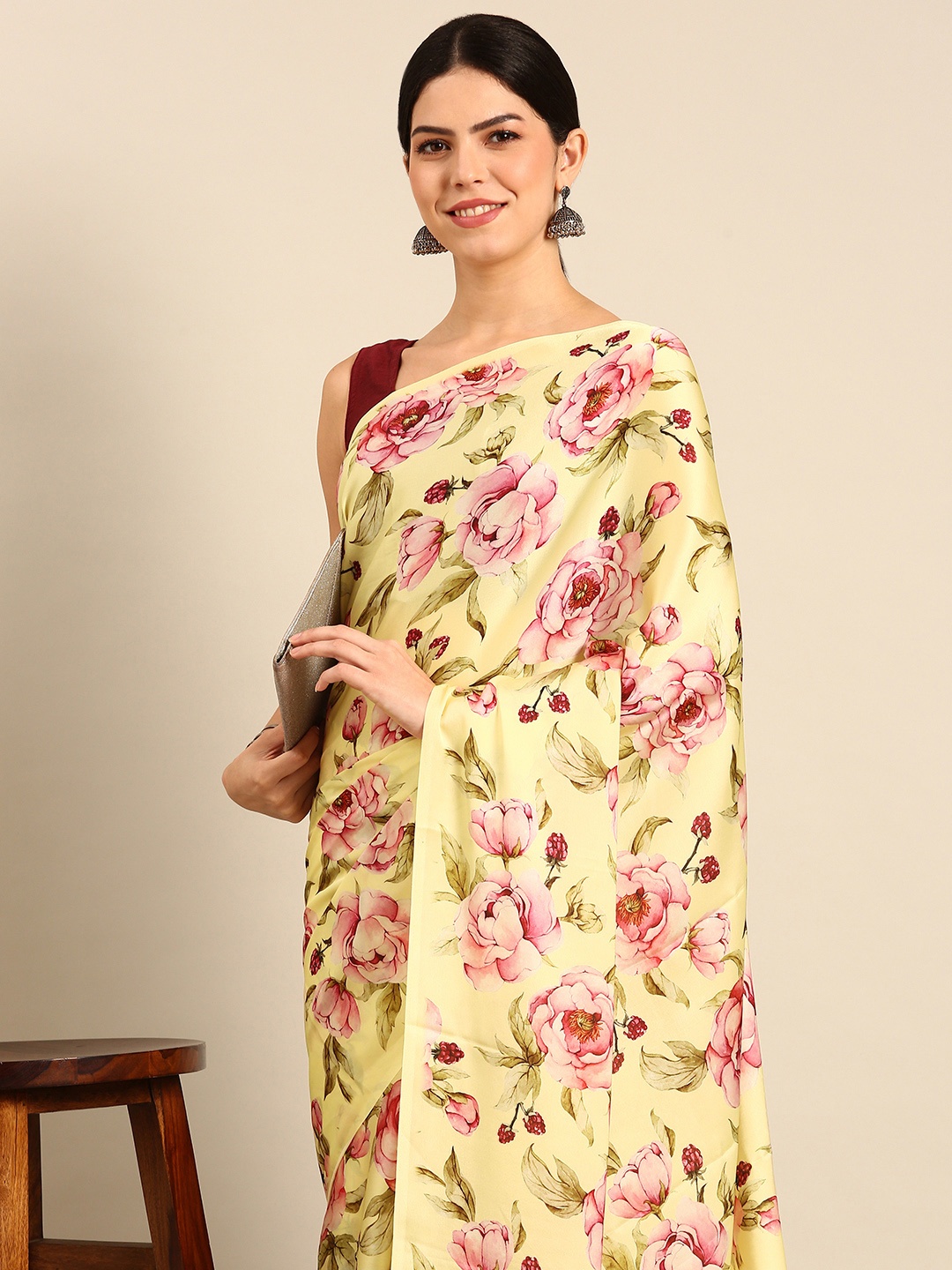 

Simaaya Floral Satin Saree, Yellow