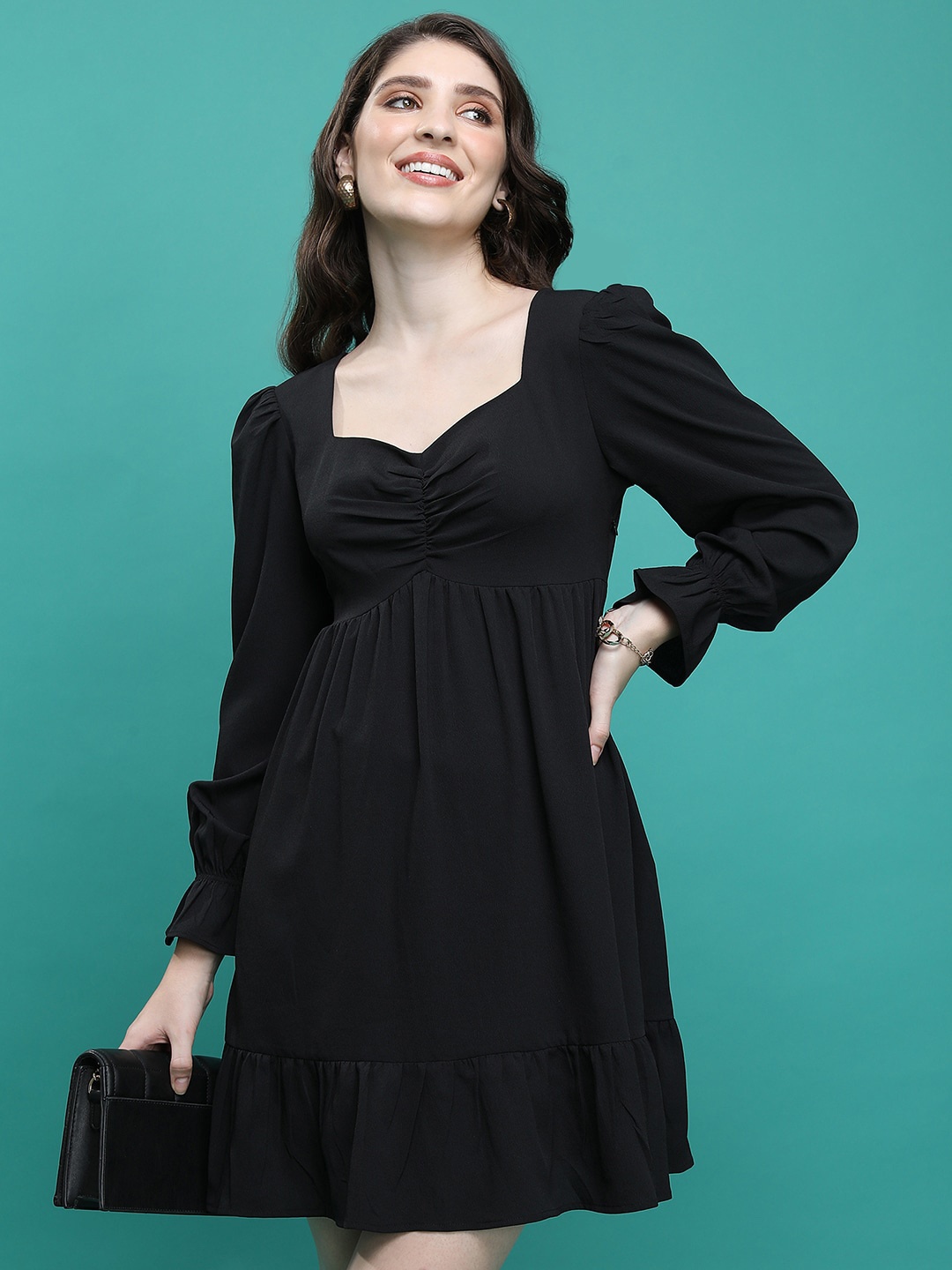 

Tokyo Talkies Black Sweetheart Neck Bell Sleeve Fit & Flare Dress