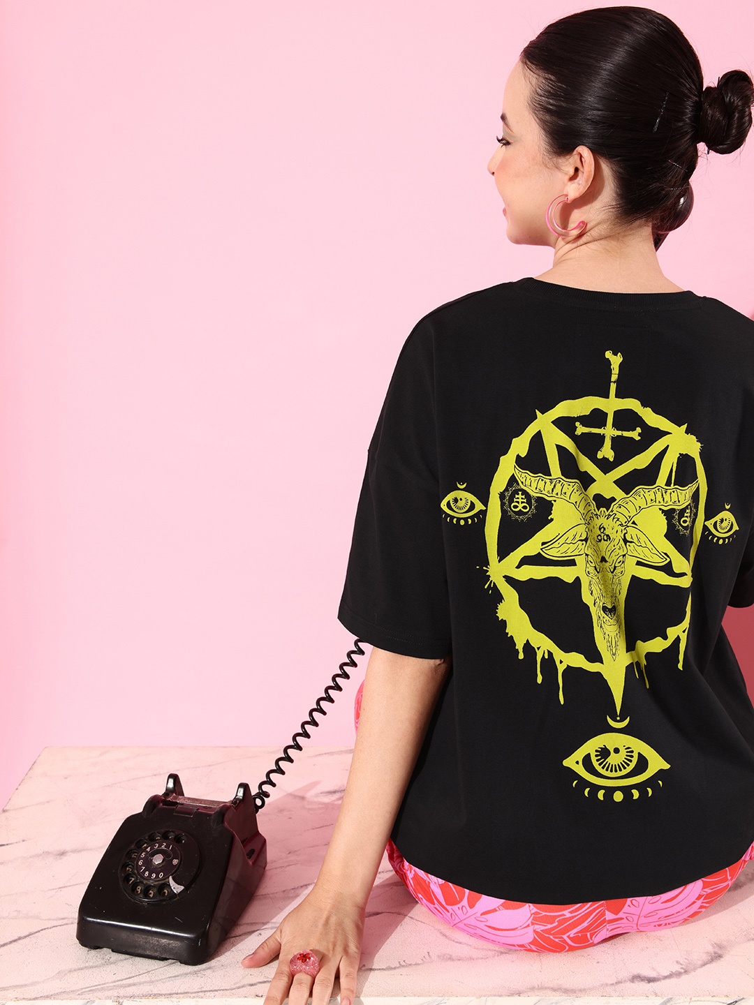 

Stormborn Women Printed Pure Cotton Oversized Drop-Shoulder T-shirt, Black