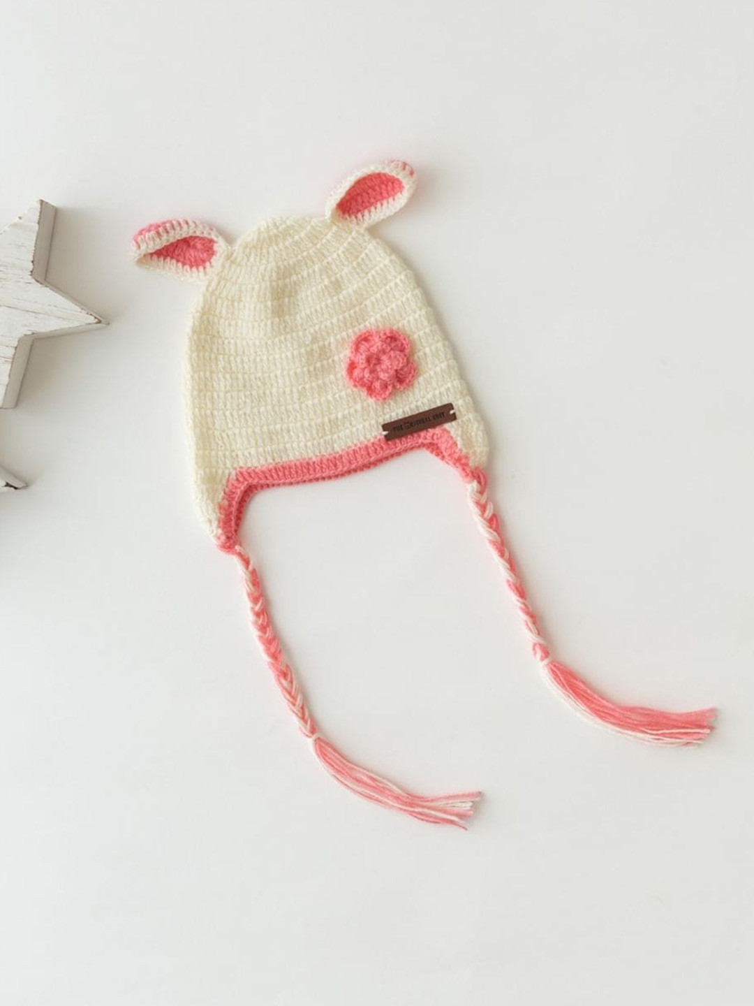 

The Original Knit Kids Self Design Flower Embellished Acrylic Beanie, Off white