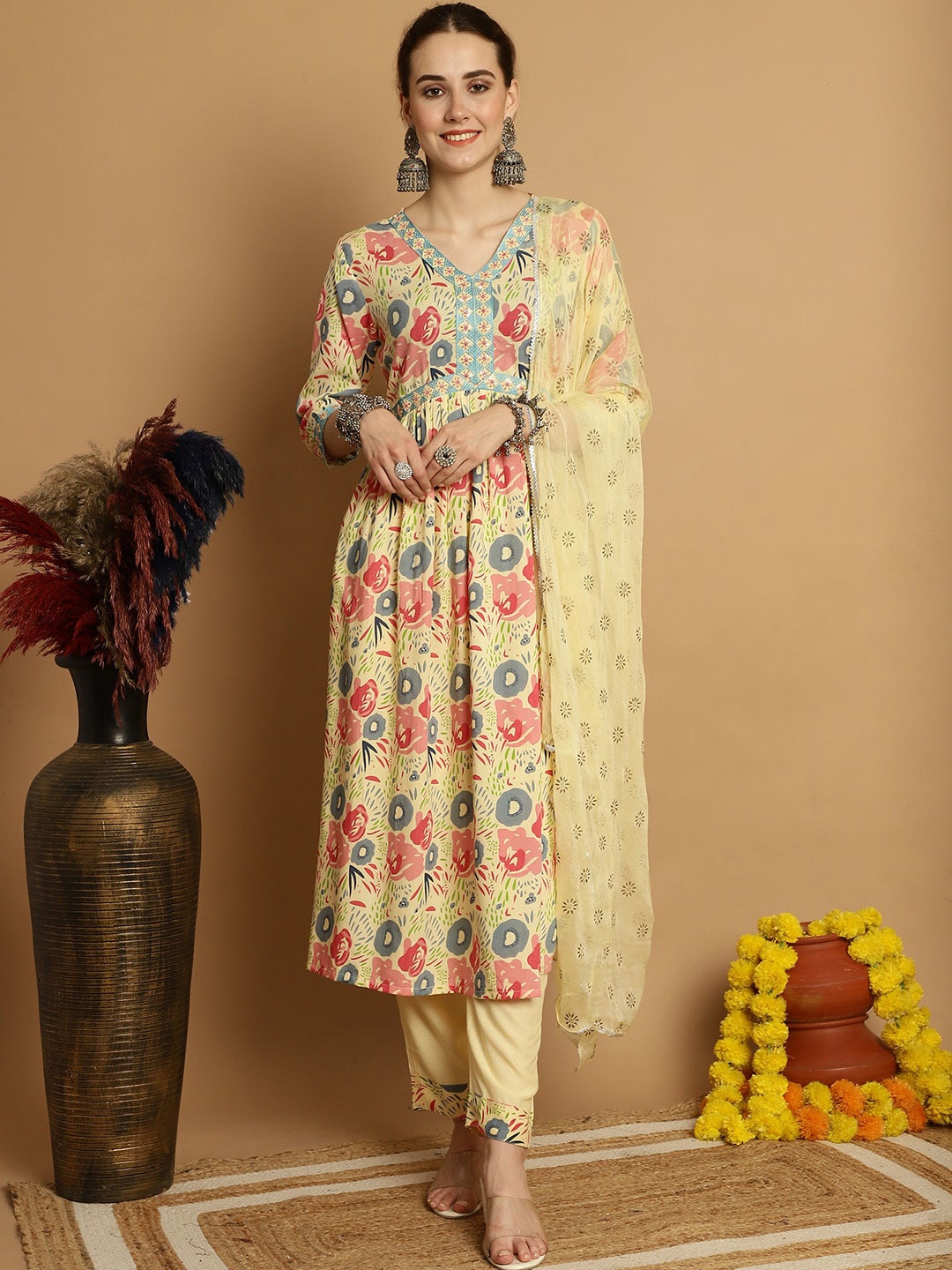 

Sangria Floral Printed V-Neck Kurta With Trouser & Dupatta, Yellow