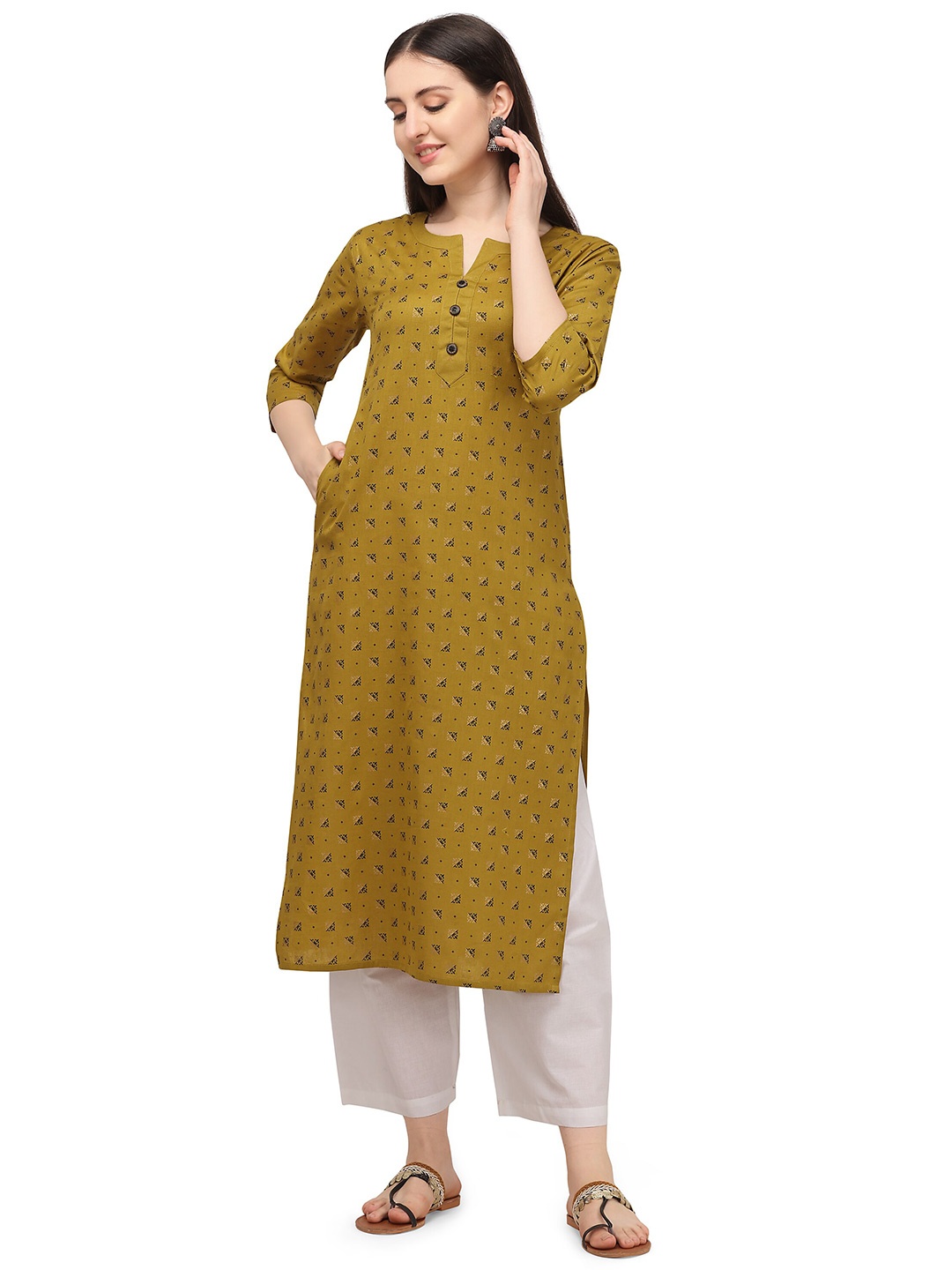 

RGHT Ethnic Motifs Printed Straight Kurta, Mustard