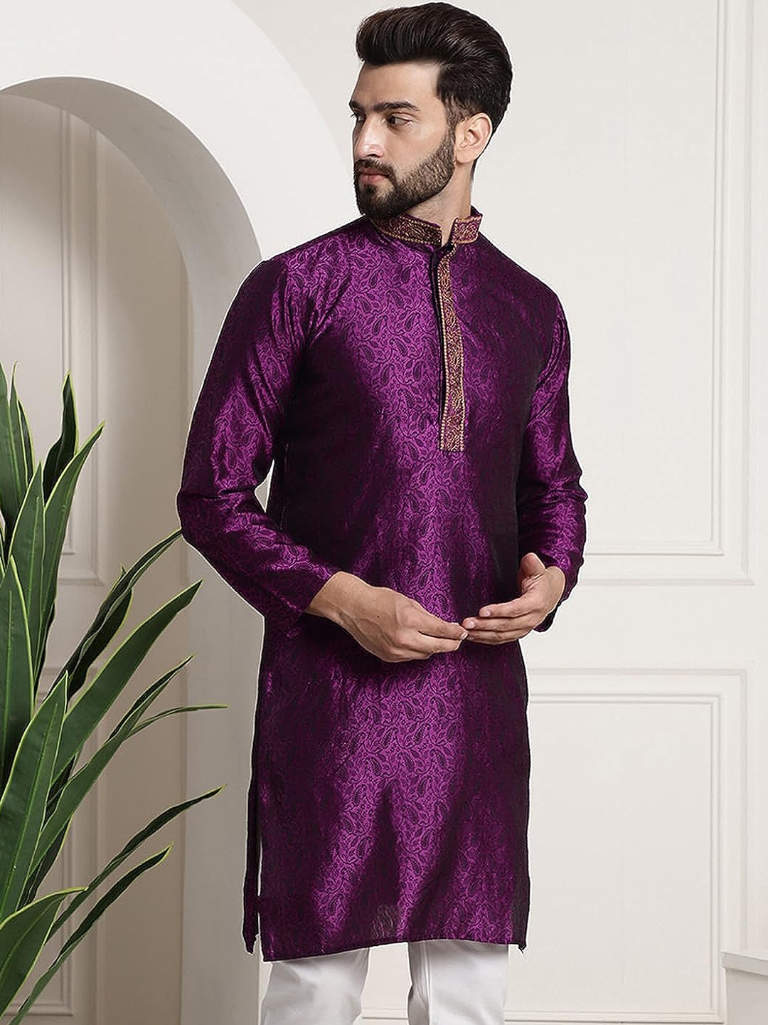 

ROYAL KURTA Paisley Woven Design Mandarin Collar Jacqaurd Silk Straight Kurta, Purple